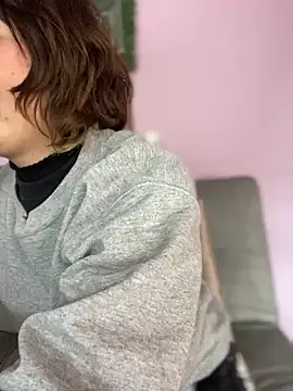 Maggie Geller online show from 02.22.25