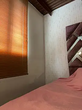 Maggie Geller online show from 03.07.25