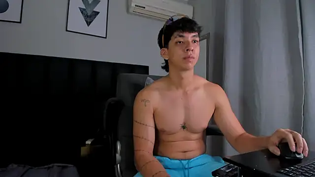 ISAAC CRYSTON online show from 03.22.25