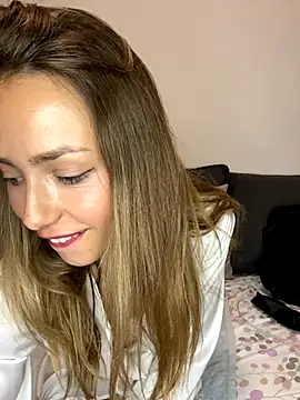 Snapshot of Hilary_283 chatting on 09.26.25 Hilary 283 online show from 09.26.25