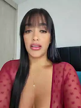 Snapshot of MarianaGiiiL chatting on 02.11.25 MarianaGiiiL online show from 02.11.25