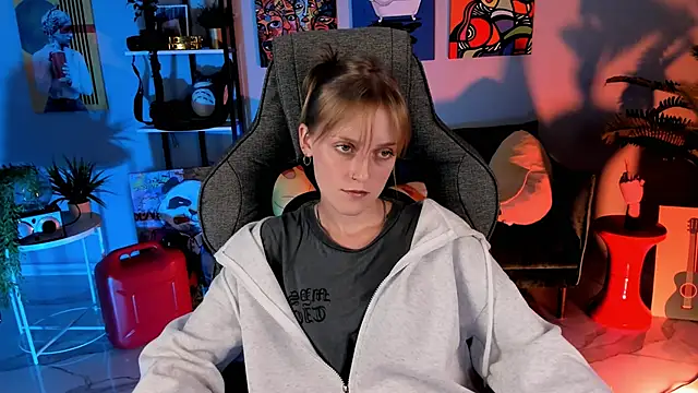 KiraMontoya online show from 09.19.25