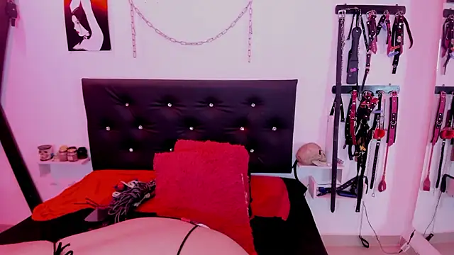 Julieta Carden  online show from 02.03.26