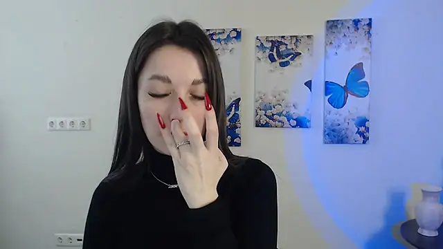 Snapshot of Eva_Eldis chatting on 02.11.25 Eva Eldis online show from 02.11.25