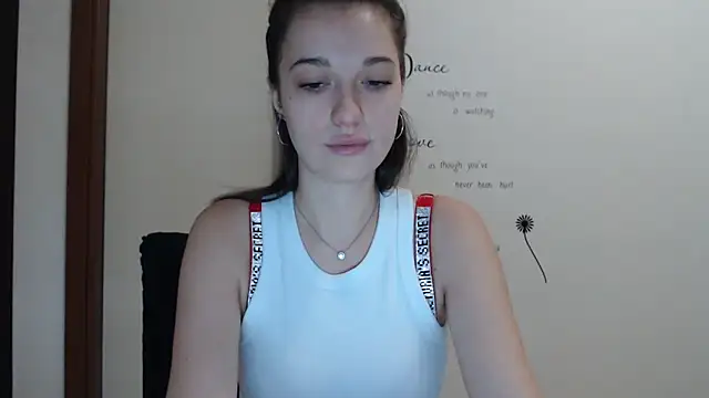 Snapshot of Eva_Eldis chatting on 09.10.25 Eva Eldis online show from 09.10.25