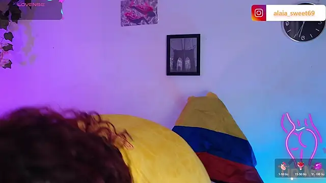 Snapshot of alaia_sweetxxx chatting on 06.17.26 alaia sweetxxx online show from 06.17.26