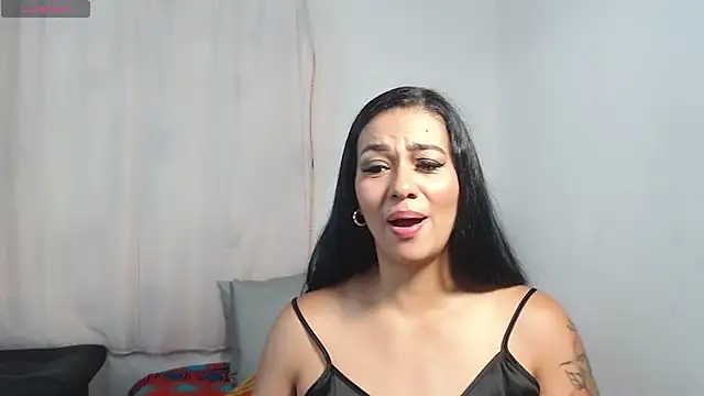 Snapshot of Daphne_Gabor chatting on 02.26.25 Daphne Gabor online show from 02.26.25