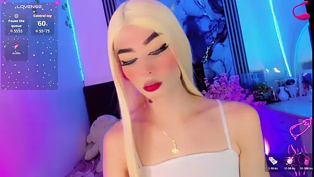 Snapshot of Irina_milkmaid chatting on 10.27.25 Irina milkmaid online show from 10.27.25