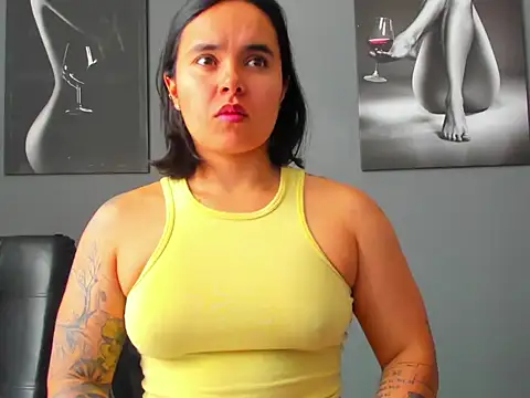 Snapshot of karlyjons12 chatting on 02.05.26 karlyjons12 online show from 02.05.26