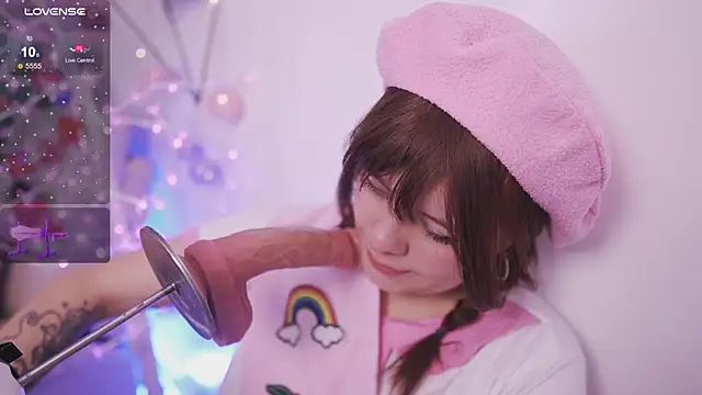 Snapshot of Neekito_ chatting on 10.18.25 Neekito online show from 10.18.25