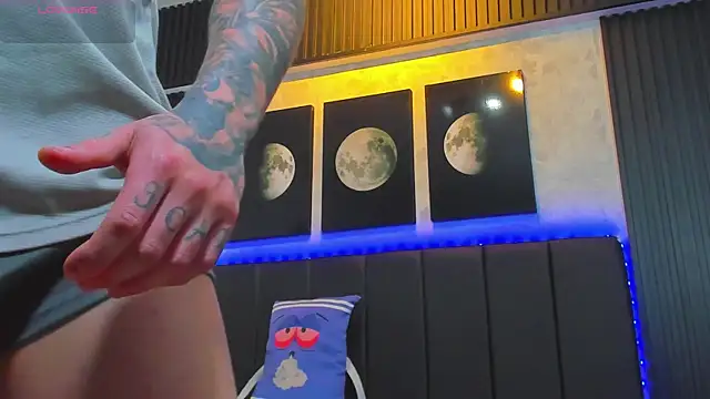 Snapshot of David_blake_ chatting on 02.07.25 David blake online show from 02.07.25