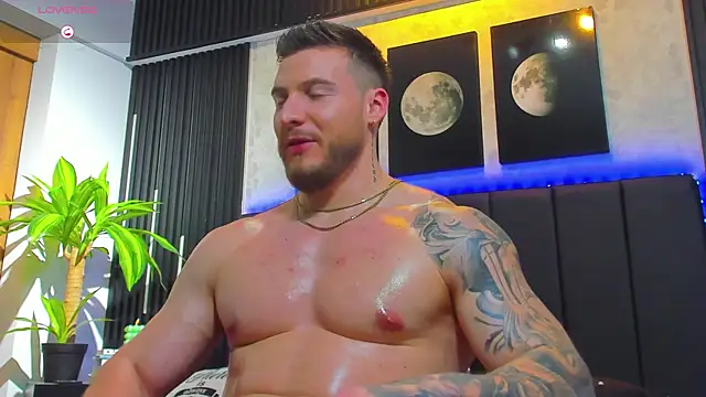 Snapshot of David_blake_ chatting on 02.18.25 David blake online show from 02.18.25