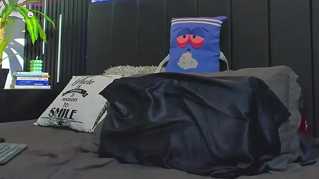 Snapshot of David_blake_ chatting on 03.22.25 David blake online show from 03.22.25