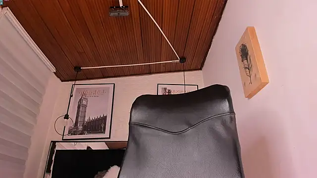 tylla  online show from 01.13.26