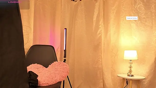 Snapshot of sophia_dumont chatting on 10.01.25 sophia dumont online show from 10.01.25