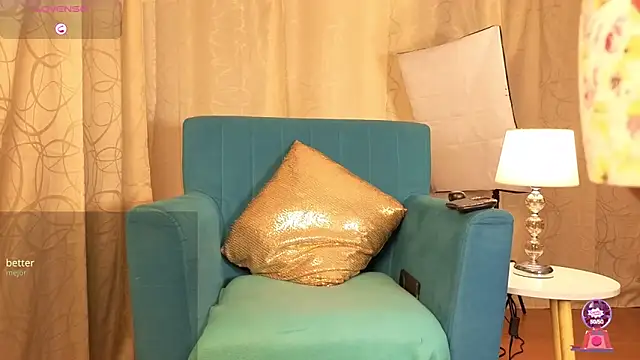 Snapshot of sophia_dumont chatting on 10.08.25 sophia dumont online show from 10.08.25