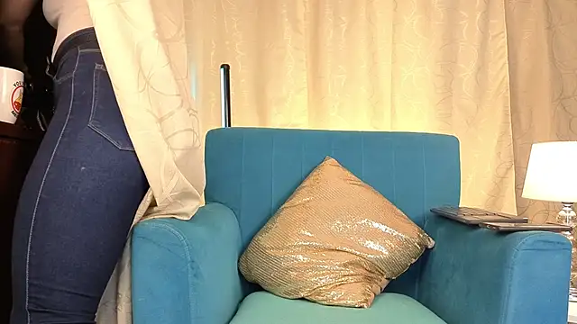 sophia dumont online show from 04.29.26