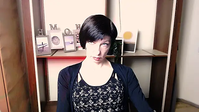  AngeliaFlow  online show from 11.24.25