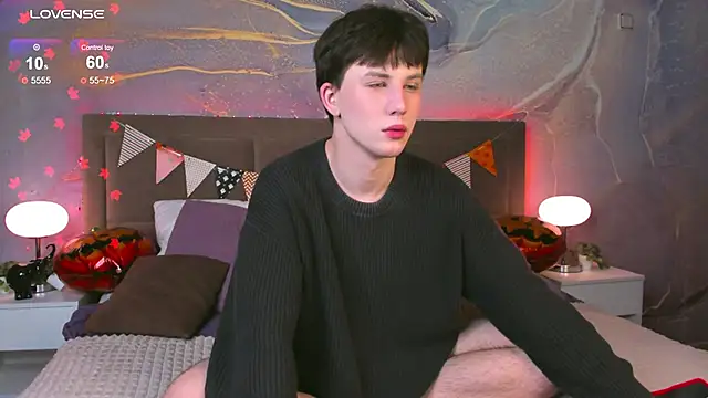 AdrianoAubert online show from 10.24.25