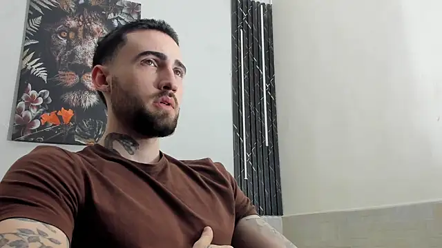 Snapshot of Luke_davis01 chatting on 03.04.25 Luke davis01 online show from 03.04.25