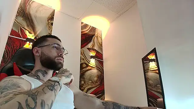 Luke davis01 online show from 12.20.25