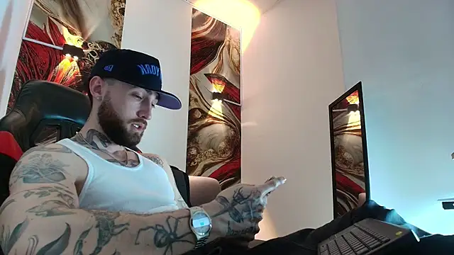 Luke davis01 online show from 01.07.26