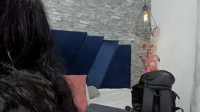 Snapshot of Sophia_Brunett chatting on 10.12.25 Sophia Brunett online show from 10.12.25