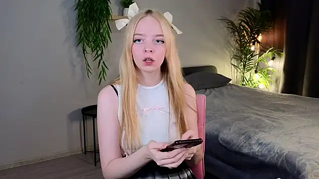 Bellla Murrr online show from 03.04.25