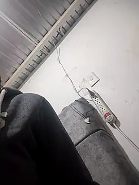 Saori Sann  online show from 11.20.25