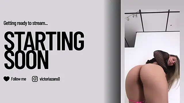 Snapshot of Vickyallien chatting on 03.17.25 Vickyallien online show from 03.17.25