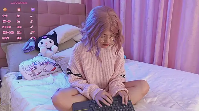 Snapshot of NataliaNovak chatting on 09.14.25 NataliaNovak online show from 09.14.25