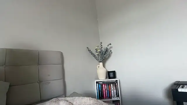 Snapshot of skyejde chatting on 03.30.26 skyejde online show from 03.30.26