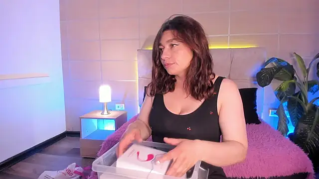  michonne  online show from 11.15.25