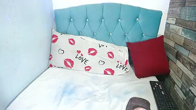 Tiana Ebony18 online show from 03.10.25