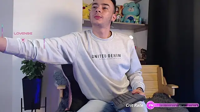 Snapshot of kyle_clint07 chatting on 09.22.25 kyle clint07 online show from 09.22.25