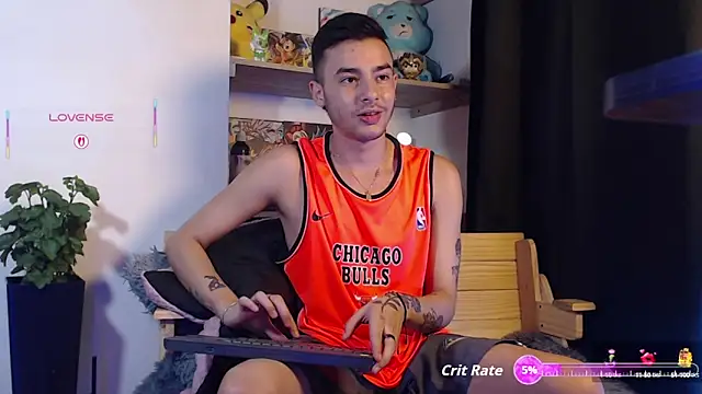 Snapshot of kyle_clint07 chatting on 09.26.25 kyle clint07 online show from 09.26.25