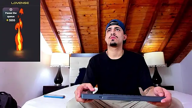 Sebastian Berne online show from 03.18.25