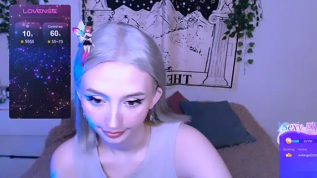 Snapshot of beauty_blonde chatting on 02.07.25 beauty blonde online show from 02.07.25