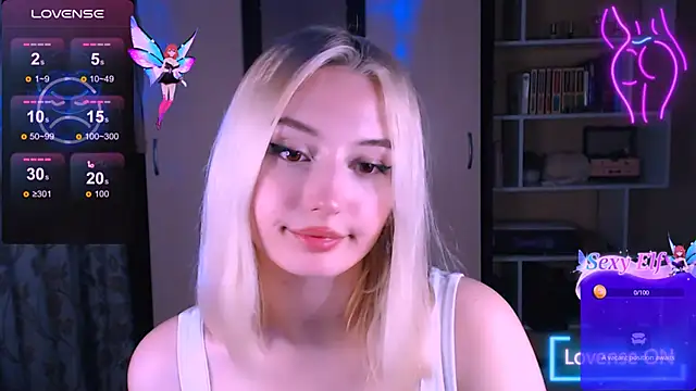 Snapshot of beauty_blonde chatting on 02.25.25 beauty blonde online show from 02.25.25