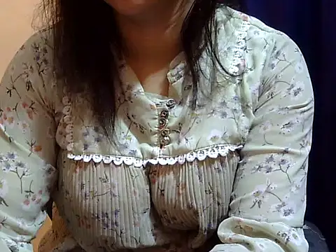 Your cutiepie  online show from 02.18.25