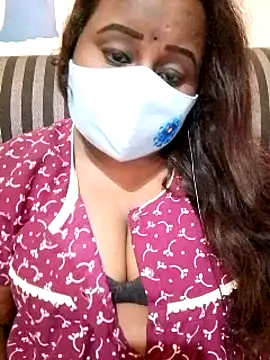 Snapshot of dolly_telugu01 chatting on 02.27.25 dolly telugu01 online show from 02.27.25