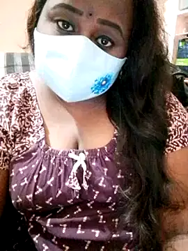 Snapshot of dolly_telugu01 chatting on 03.08.25 dolly telugu01 online show from 03.08.25