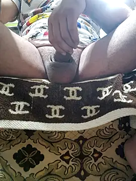 Snapshot of Armand66_ chatting on 10.31.25 Armand66 online show from 10.31.25