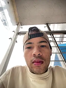 Snapshot of Twink_X chatting on 02.15.25 Twink X online show from 02.15.25