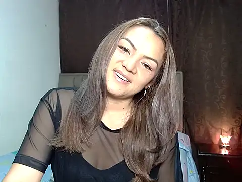 Snapshot of PenelopeMist chatting on 04.14.26 PenelopeMist online show from 04.14.26