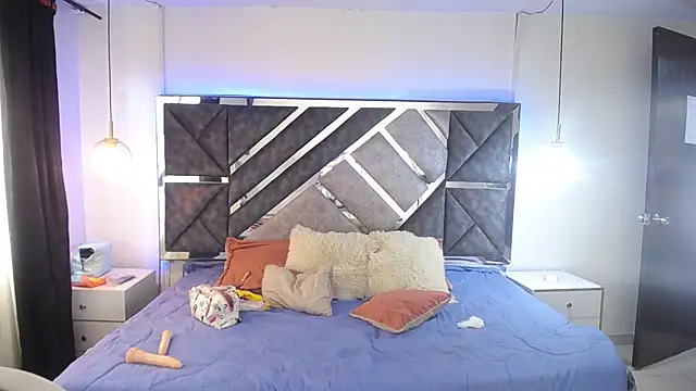 lizha milf online show from 03.03.25