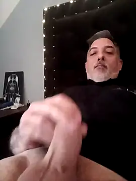 Sexyguycumming online show from 03.17.25