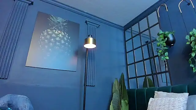 scarlet edwars online show from 02.25.26