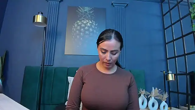 scarlet edwars online show from 03.25.26