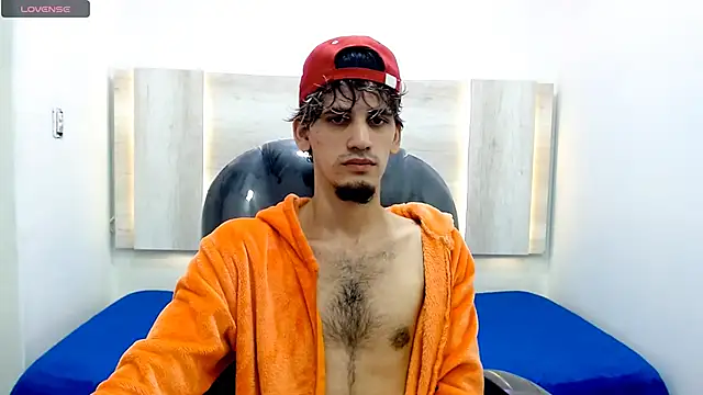 Dirty Kingg online show from 02.25.25